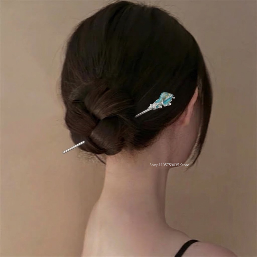 Tech Accessories For Women - عصا شعر كريستالية على الطراز الصيني