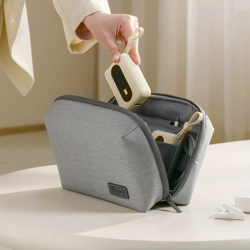 قطعة واحدة من حقيبة السفر لتنظ - مراجعة Tech Accessories Organizer Pouch وسعره