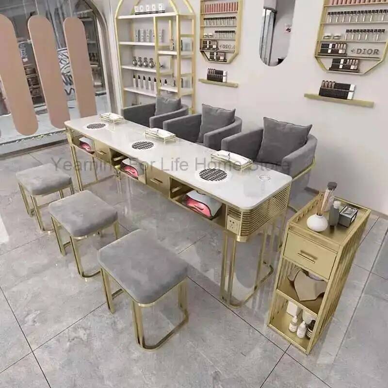 الملحقات الأوروبية تصميم مكتب  - مراجعة Tech Accessories Designer وسعره